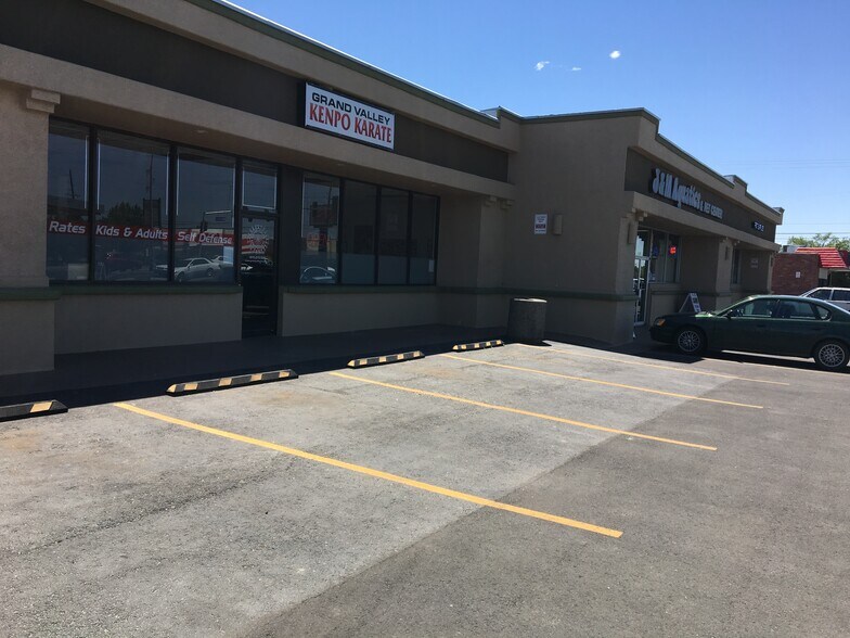 More Photos Of 2851 1/2 North Ave, Grand Junction General Retail For Sale