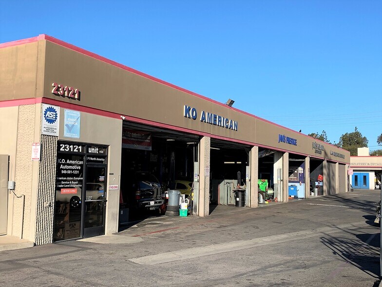 More Photos Of 23121-23141 Orange Ave, Lake Forest General Retail For Sale