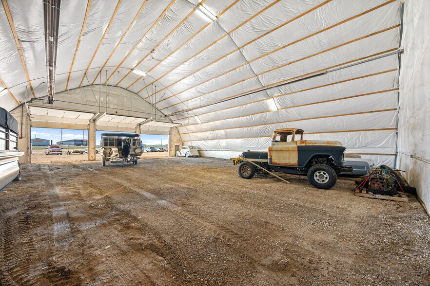 More Photos Of 58 Willoughby St, Blackfoot Warehouse For Sale