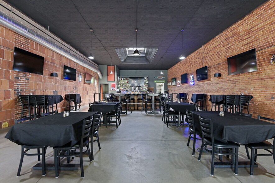 More Photos Of 207 Main Ave, Chewelah Restaurant For Sale