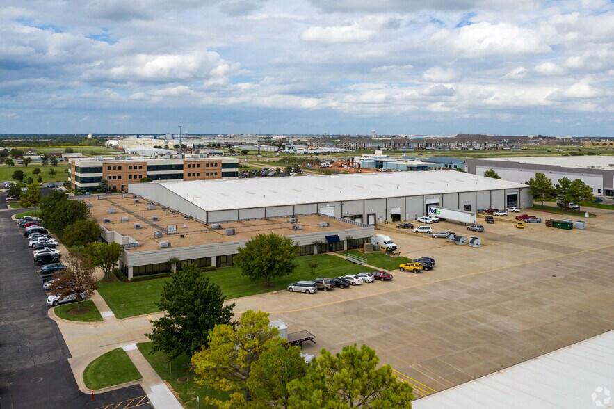 More Photos Of 8001 Mid America Blvd, Oklahoma City Distribution For Lease
