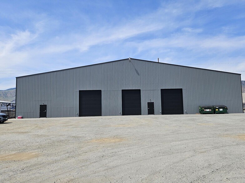 More Photos Of 1012 Walla Walla Ave, Wenatchee Warehouse For Lease