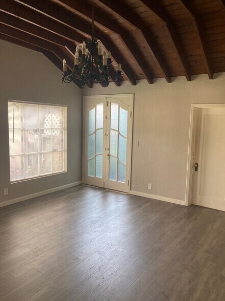 More Photos Of 840 E Brown Ave, Fresno Apartments For Sale