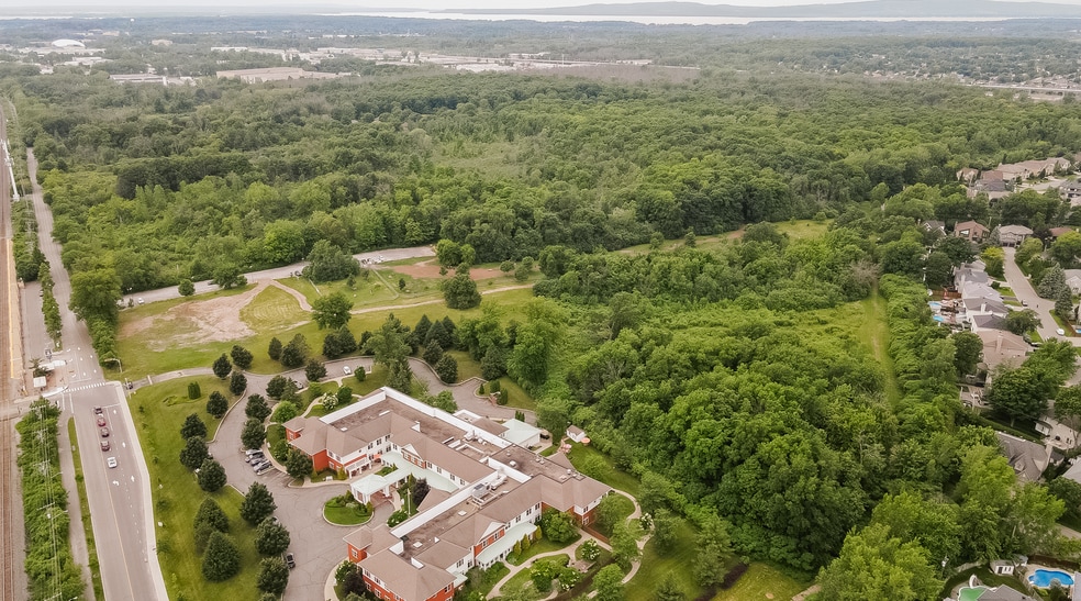 More Photos Of 527 Av Elm, Beaconsfield Land For Sale