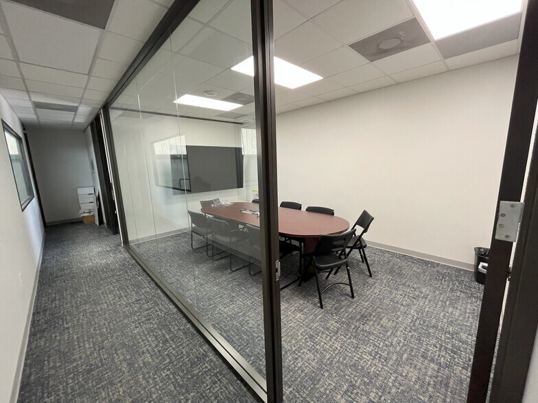 More Photos Of 650 Aldine Bender Rd, Houston Warehouse For Sale