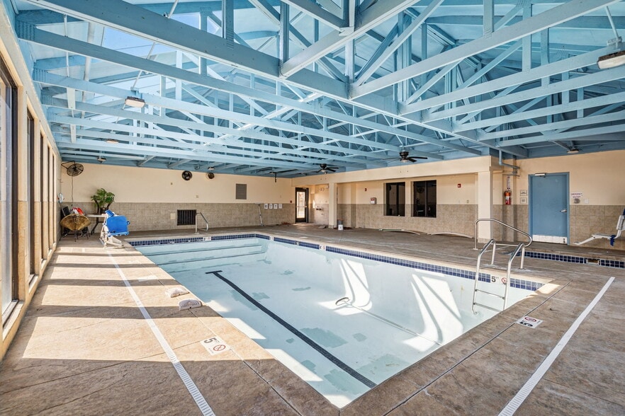 More Photos Of 5335 Broadmoor Cir NW, Canton Hotel For Sale