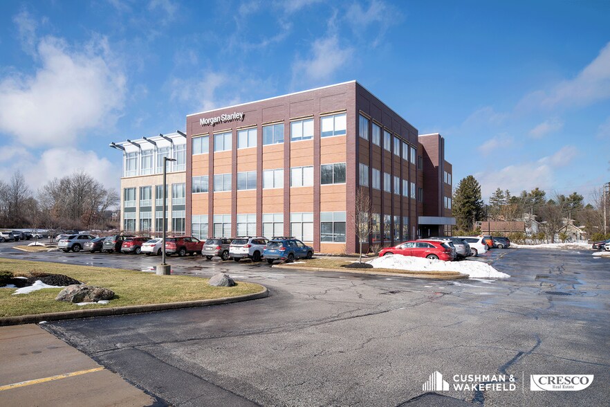 More Photos Of 31099 Chagrin Blvd, Pepper Pike Office For Sale