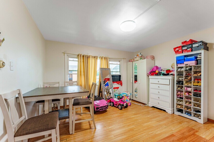 More Photos Of 2724 W 51st St, Chicago Storefront Retail Residential For Sale