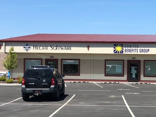 More Photos Of 585 Stevens Dr, Richland Storefront For Lease