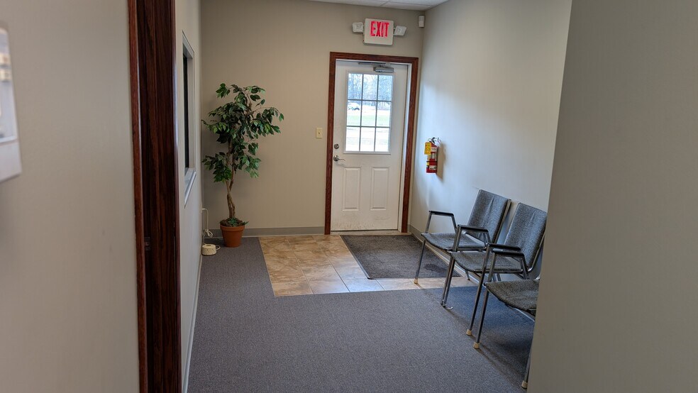 More Photos Of 36591 Center Ridge Rd, North Ridgeville Medical For Lease