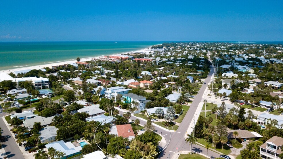 More Photos Of 5506 Holmes Blvd, Holmes Beach Land For Sale