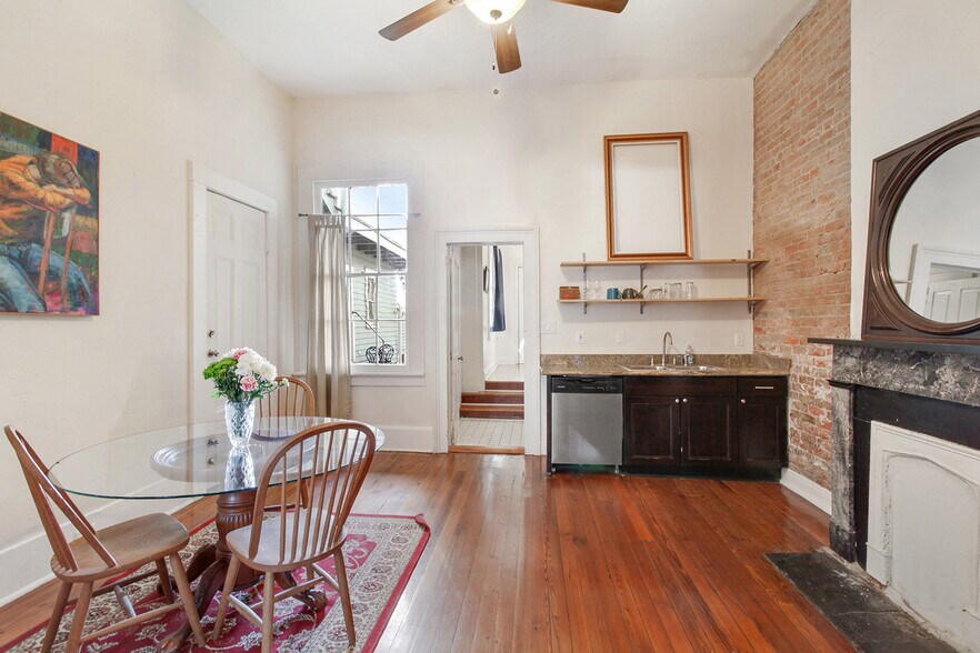 More Photos Of 1572 Magazine St, New Orleans Specialty For Sale