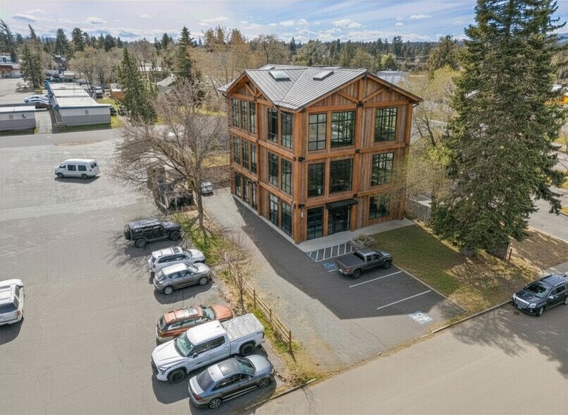 More Photos Of , Bend General Retail For Sale