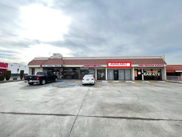 More Photos Of 18429 US Highway 18, Apple Valley Unknown For Lease