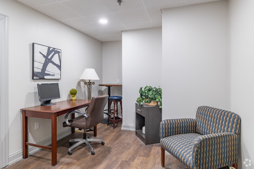 More Photos Of 148 Sheraton Dr, New Cumberland Apartments For Sale