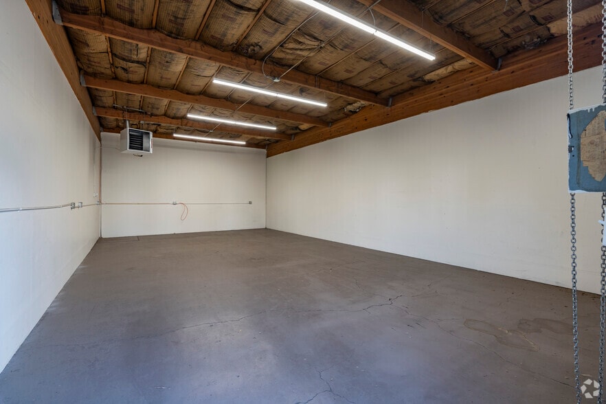 More Photos Of 260 Freeport Blvd, Sparks Light Manufacturing For Lease