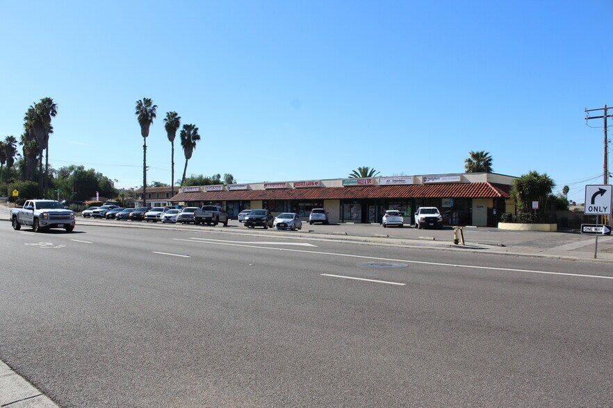 More Photos Of 305-321 N Ash St, Escondido Storefront For Lease