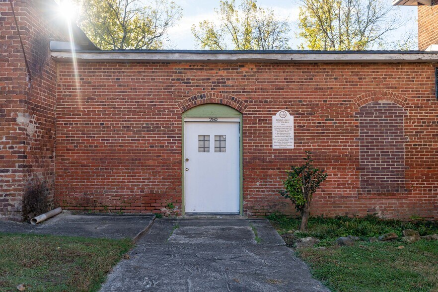 More Photos Of 250 N Main St, Mount Holly Office For Sale