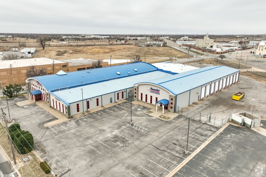 More Photos Of 301 S Western Ave, Oklahoma City Warehouse For Lease