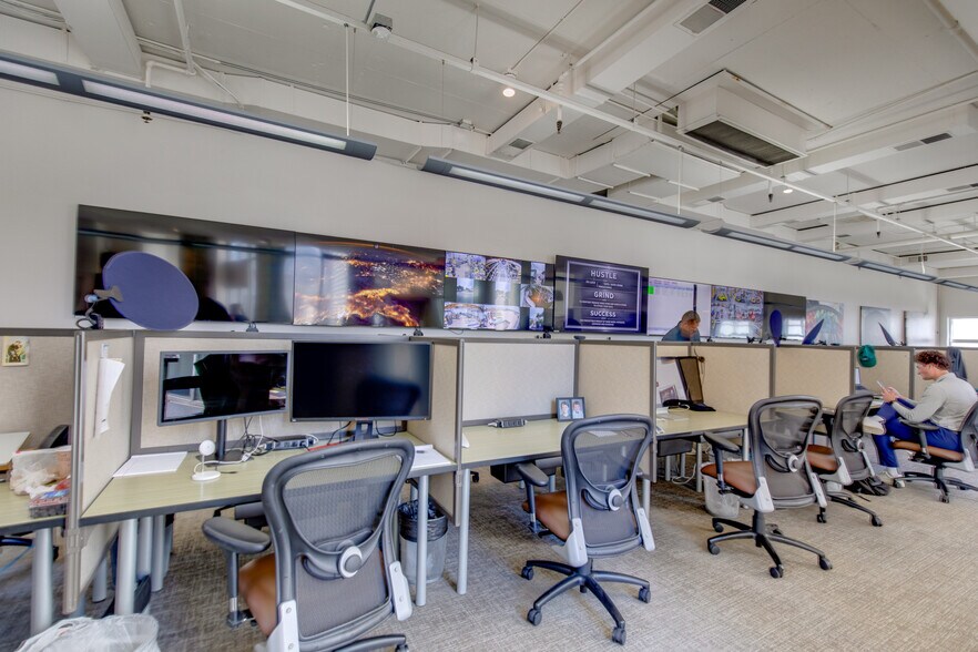 More Photos Of 116 W Hubbard St, Chicago Office For Lease
