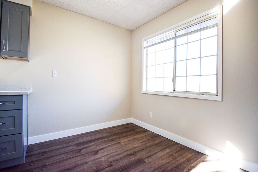 More Photos Of 12870 SW Allen Blvd, Beaverton Apartments For Sale