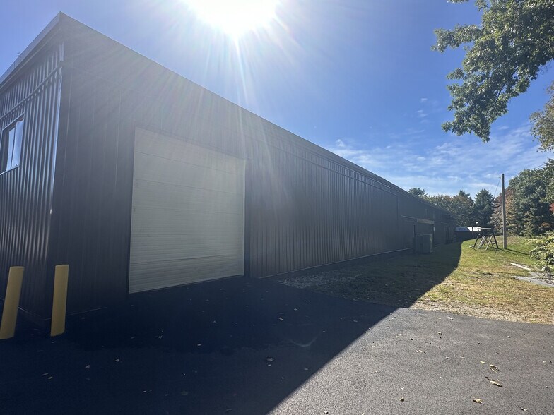 More Photos Of 111 Hillside Ave, Londonderry Manufacturing For Lease