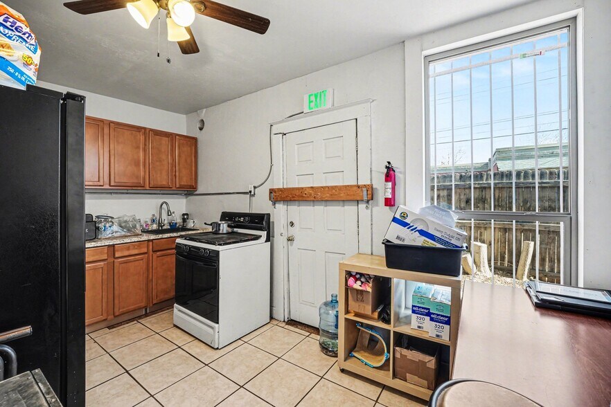 More Photos Of 2900 N Josephine St, Denver Specialty For Sale