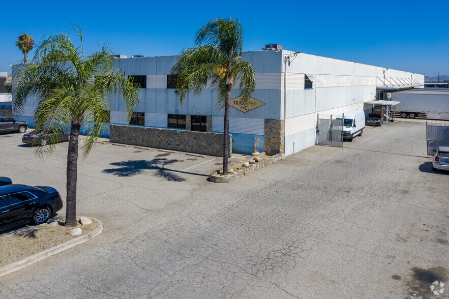 More Photos Of 1260 E Phillips Blvd, Pomona Distribution For Lease