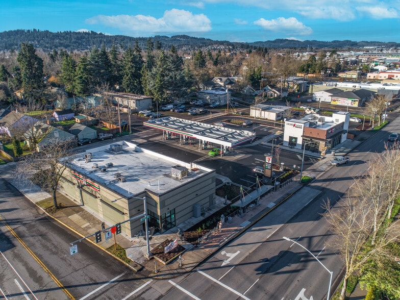 More Photos Of 1320 W 7th Ave, Eugene Convenience Store For Sale