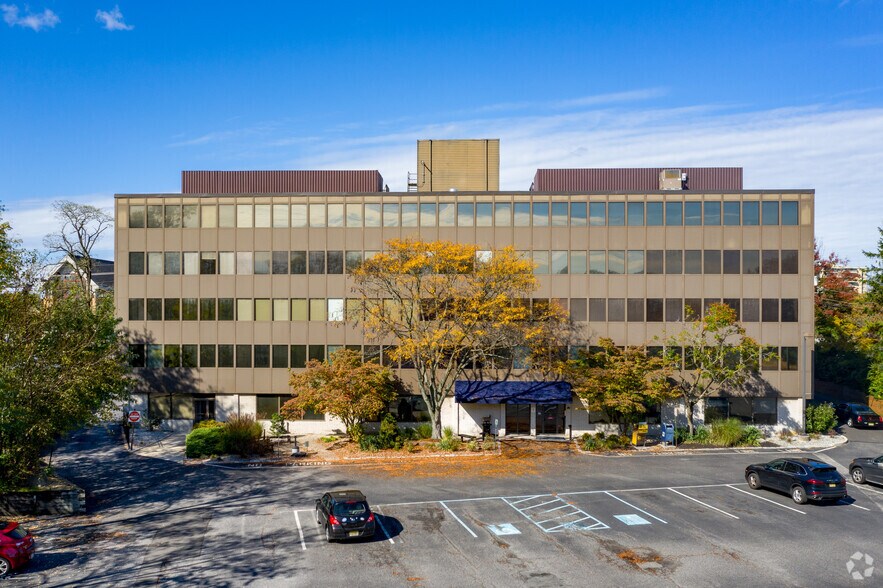 More Photos Of 1101 N Kings Hwy, Cherry Hill Unknown For Lease