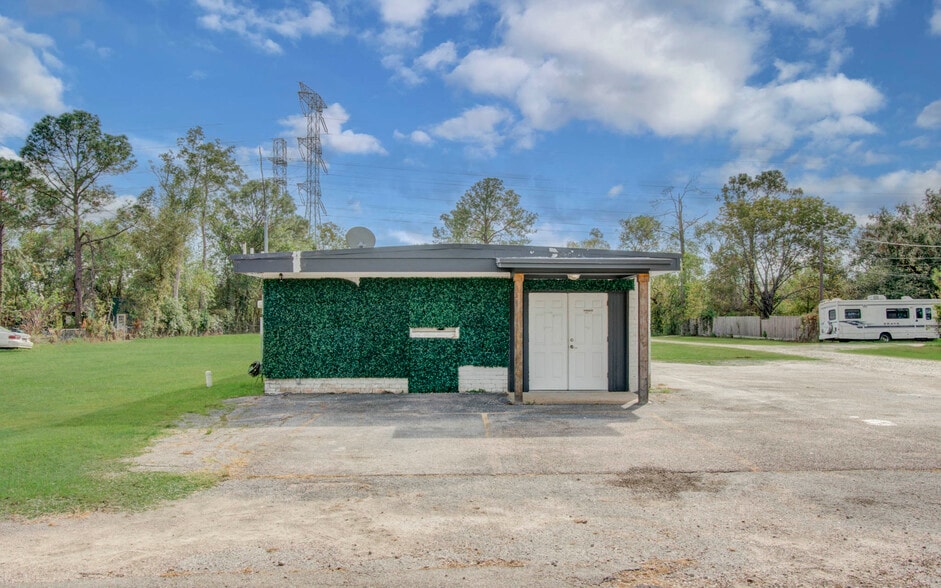 More Photos Of 7430 Rodgers Rd, Manvel Office Residential For Sale
