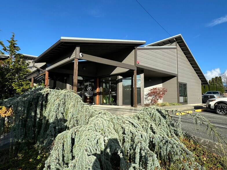 More Photos Of 130 S 15th St, Mount Vernon Medical For Lease