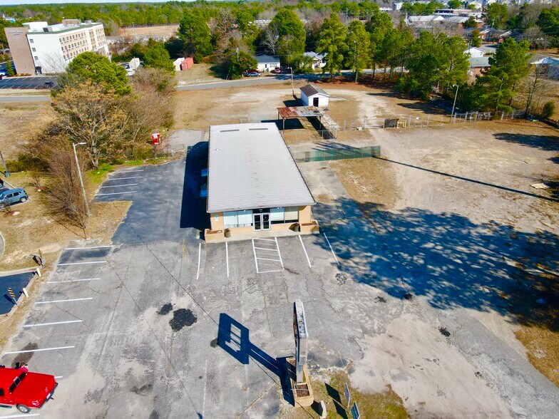 More Photos Of 110 N Fourth St, Spring Lake Light Manufacturing For Lease