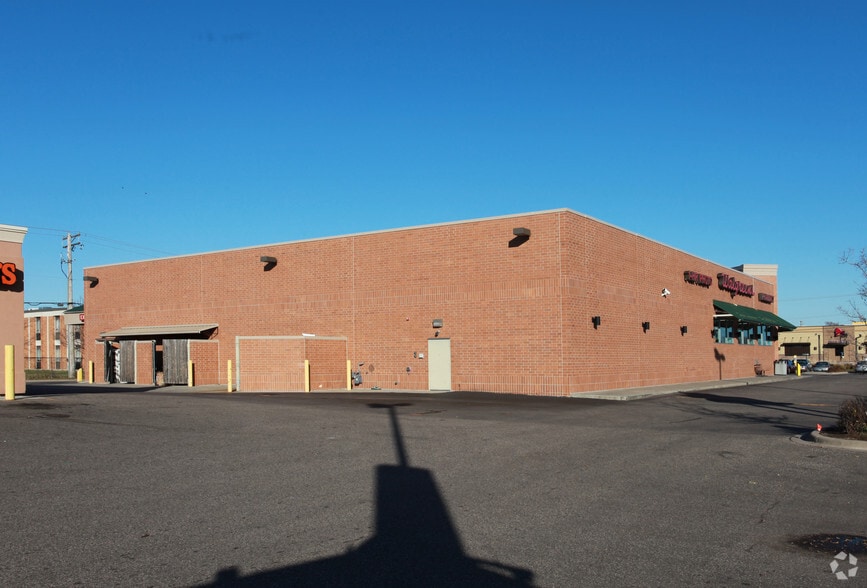 More Photos Of 4880 NE Central Ave, Minneapolis Drugstore For Sale