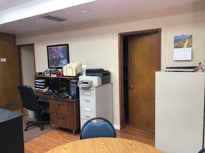 More Photos Of 1608 F St, Modesto Loft Creative Space For Sale
