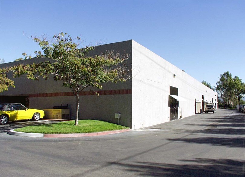 More Photos Of 4167 Avenida de la Plata, Oceanside Light Distribution For Lease