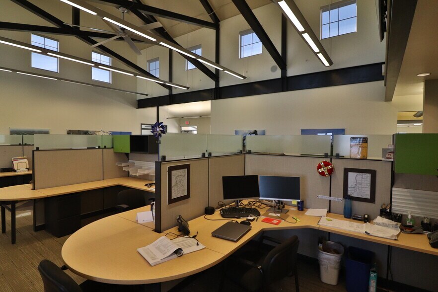 More Photos Of 502 33rd St, Cody Medical For Sale