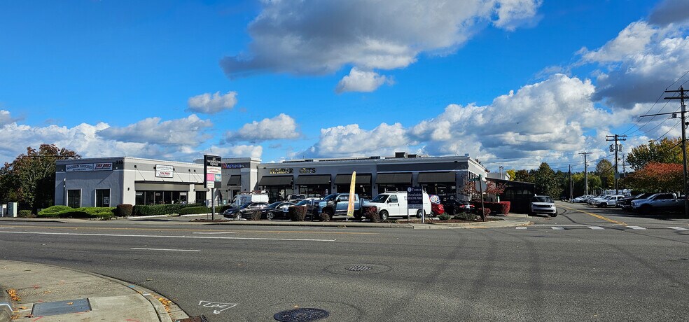 Primary Photo Of 310 Washington Ave N, Kent Storefront For Sale