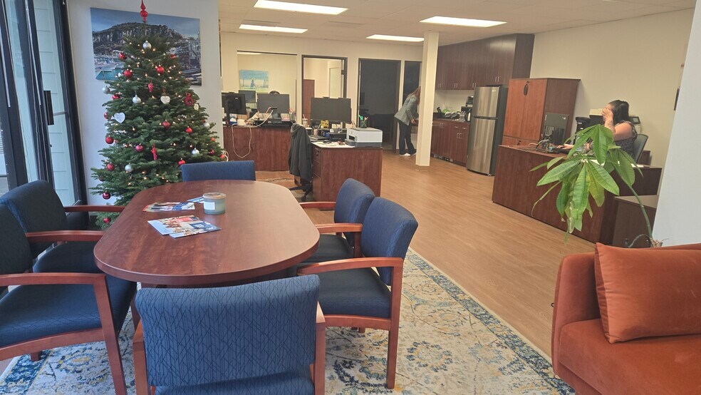 More Photos Of 312 Broadway St, Laguna Beach Office For Lease