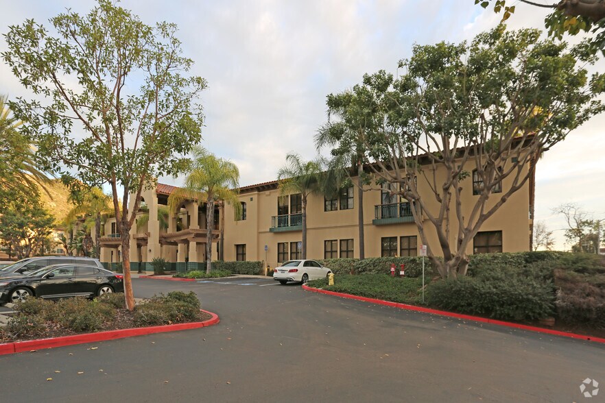 More Photos Of 15721-15725 Pomerado Rd, Poway Medical For Lease