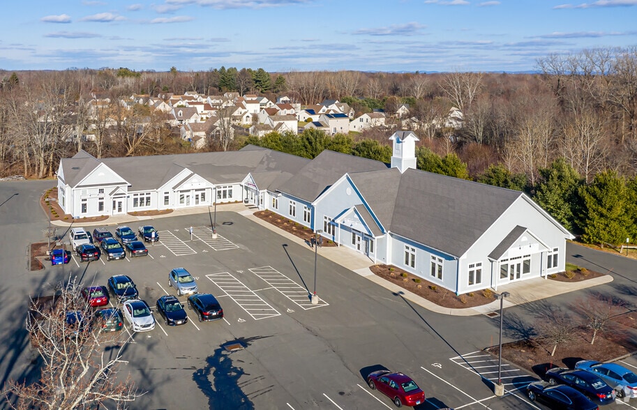 More Photos Of 10 East St, East Granby Storefront Retail Office For Lease