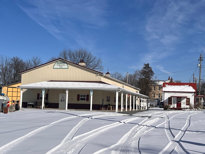 More Photos Of 35 W Pennsylvania Ave, Walkersville Storefront Retail Office For Lease