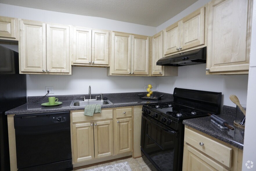 More Photos Of 3901 Suitland Rd, Suitland Apartments For Sale