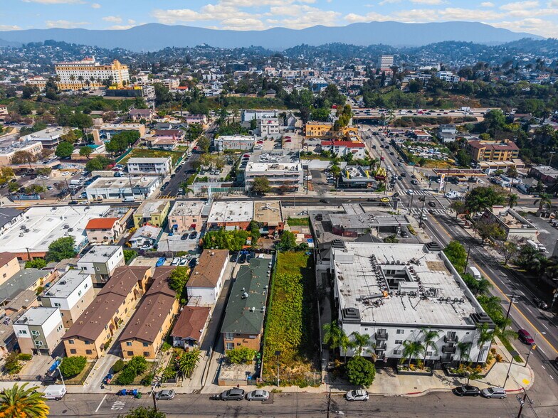 More Photos Of 2113 W Court St, Los Angeles Land For Sale