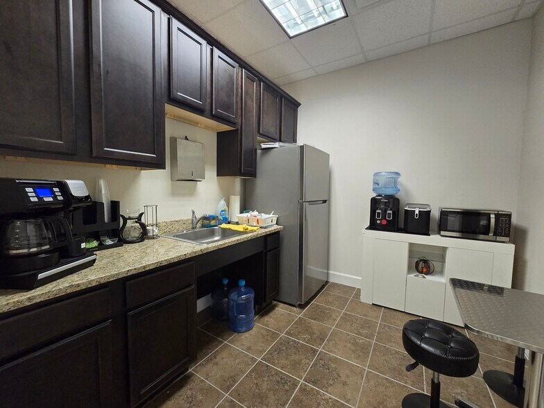 More Photos Of 440 Cobia Dr, Katy Medical For Sale