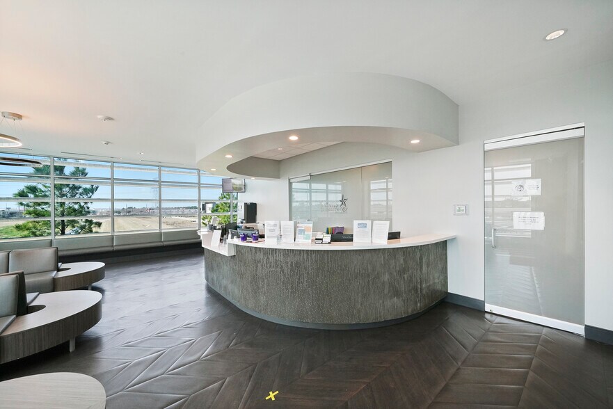 More Photos Of 21800 Katy Fwy, Katy Office For Lease