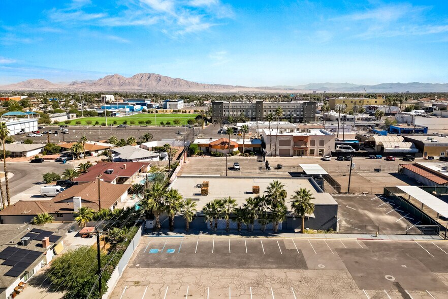 More Photos Of 830 E Sahara Ave, Las Vegas Loft Creative Space For Lease