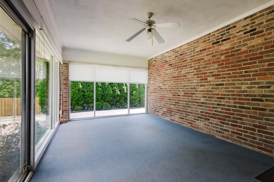 More Photos Of 3025 Breckenwood Dr, Lexington Multifamily For Sale