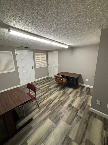 More Photos Of 810 Lydia Hwy, Hartsville Flex For Sale
