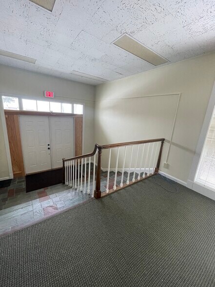 More Photos Of 925 N Michigan Ave, Saginaw Medical For Sale